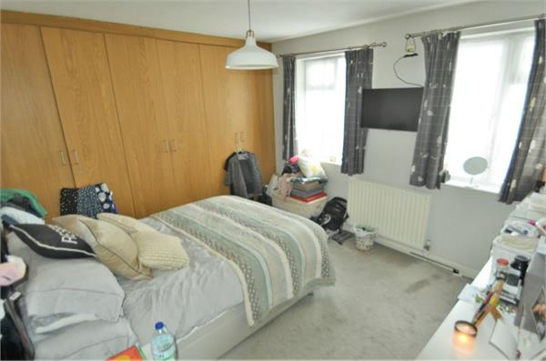 Daws Lane, Mill Hill